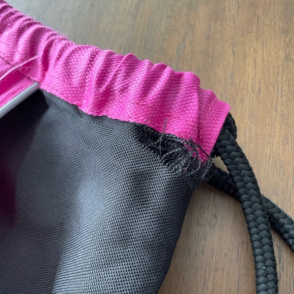 Adidas Drawstring Bag - Picture 7 of 9